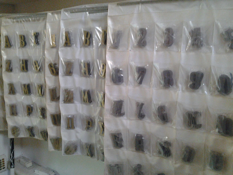 Αυτοκόλλητα Γράμματα